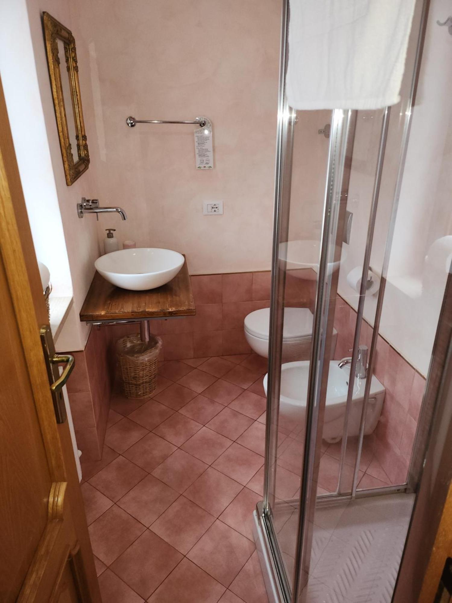 Agriturismo Al Nido Degli Aironi Sanremo Luaran gambar